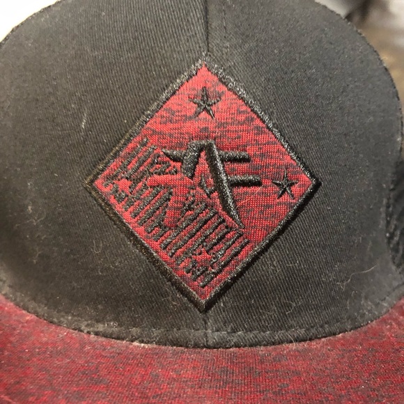 Men’s American Fighter Hat Red and Black - Picture 2 of 4